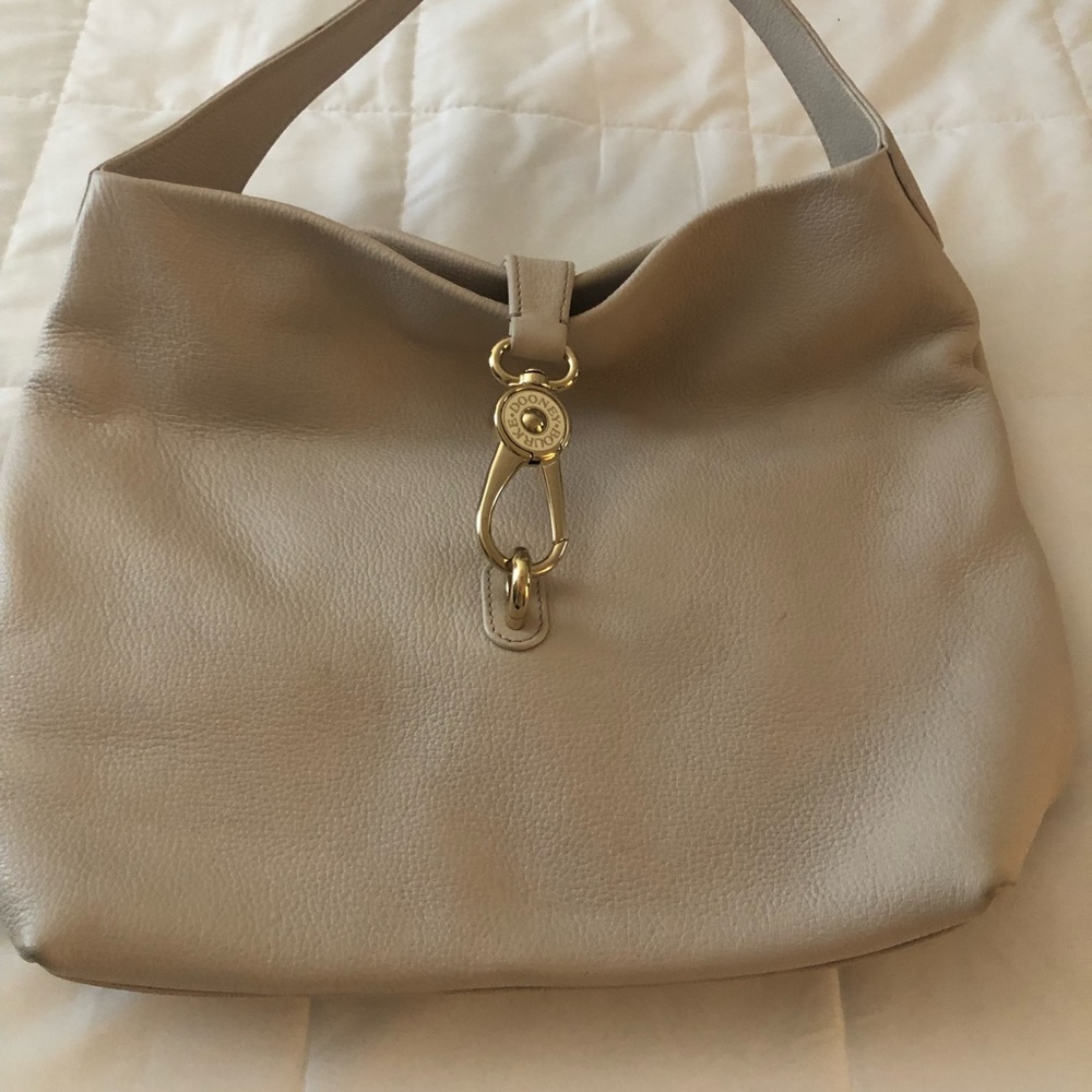 DOONEY & BOURKE cream, leather pocketbook. Florentine Logo Lock shoulder bag